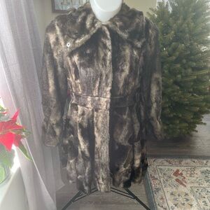 LAUNDRY by Shelli Segal
BROWN FAUX FOR SWING COAT